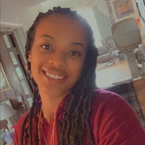 Meet your Posher, Adreyne